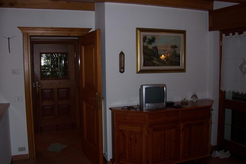 Apartamento Fabbricato Indipendente Centro Lozzo Cadore Habitación foto