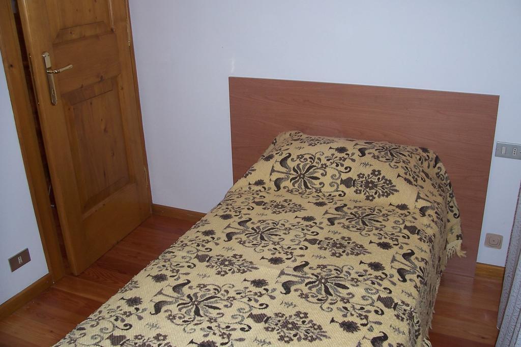 Apartamento Fabbricato Indipendente Centro Lozzo Cadore Habitación foto