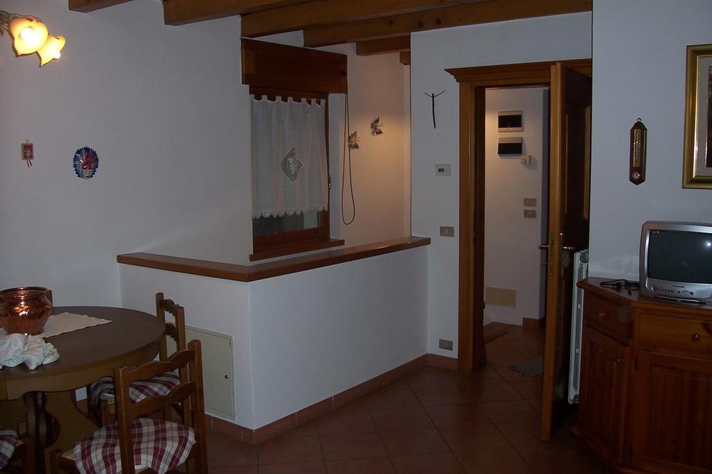 Apartamento Fabbricato Indipendente Centro Lozzo Cadore Habitación foto