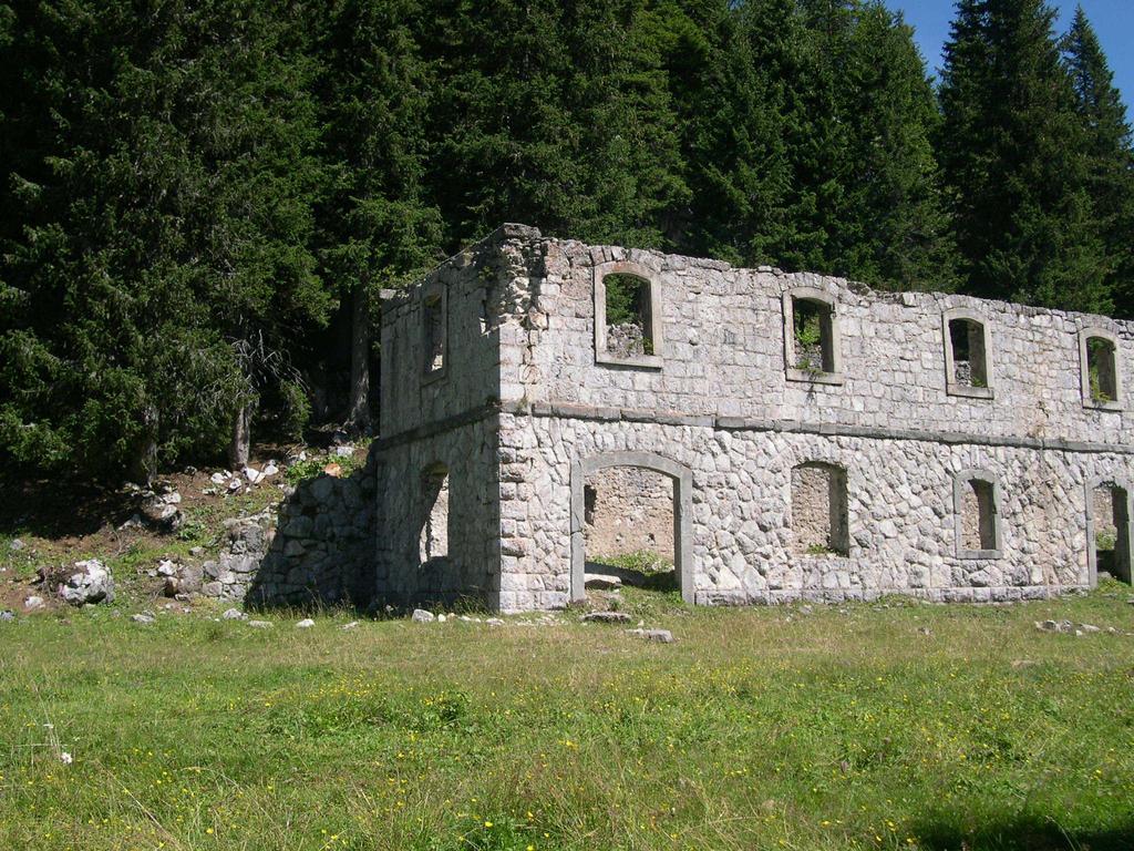 Apartamento Fabbricato Indipendente Centro Lozzo Cadore Exterior foto