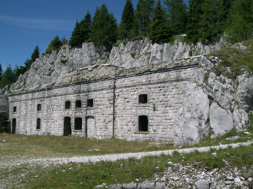 Apartamento Fabbricato Indipendente Centro Lozzo Cadore Exterior foto